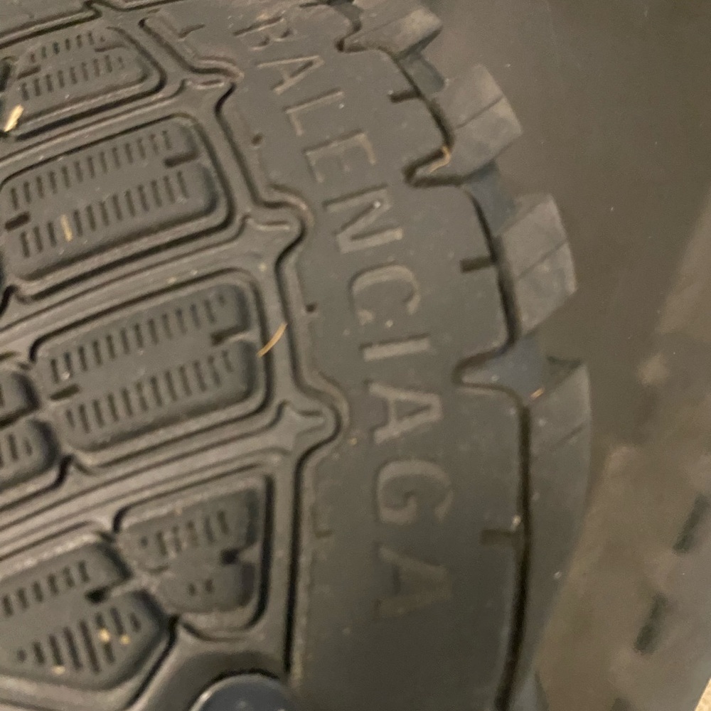 Balenciaga track triple black    100 deposit fee cash or PayPal - Picture 7 of 7